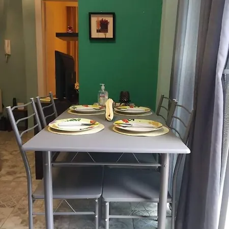 Angi's Little Treasure 아파트