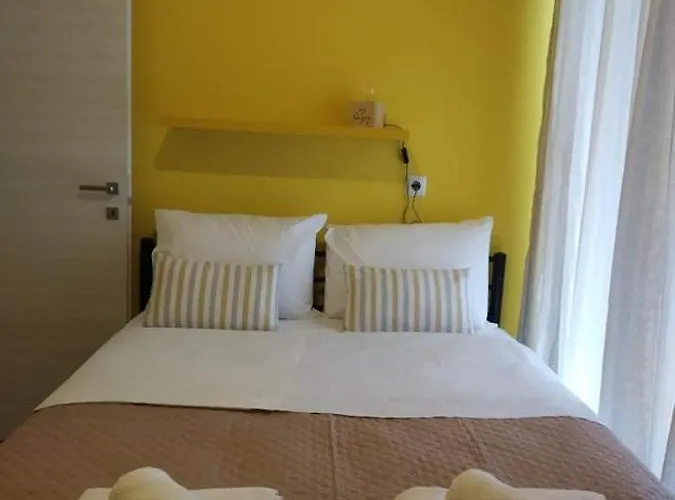 Angi's Little Treasure * Kavala