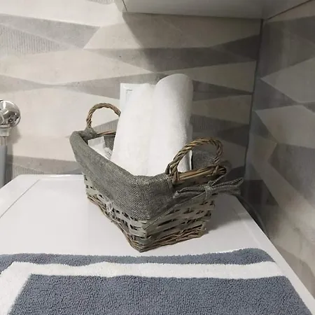 Angi's Little Treasure شقة كافالا